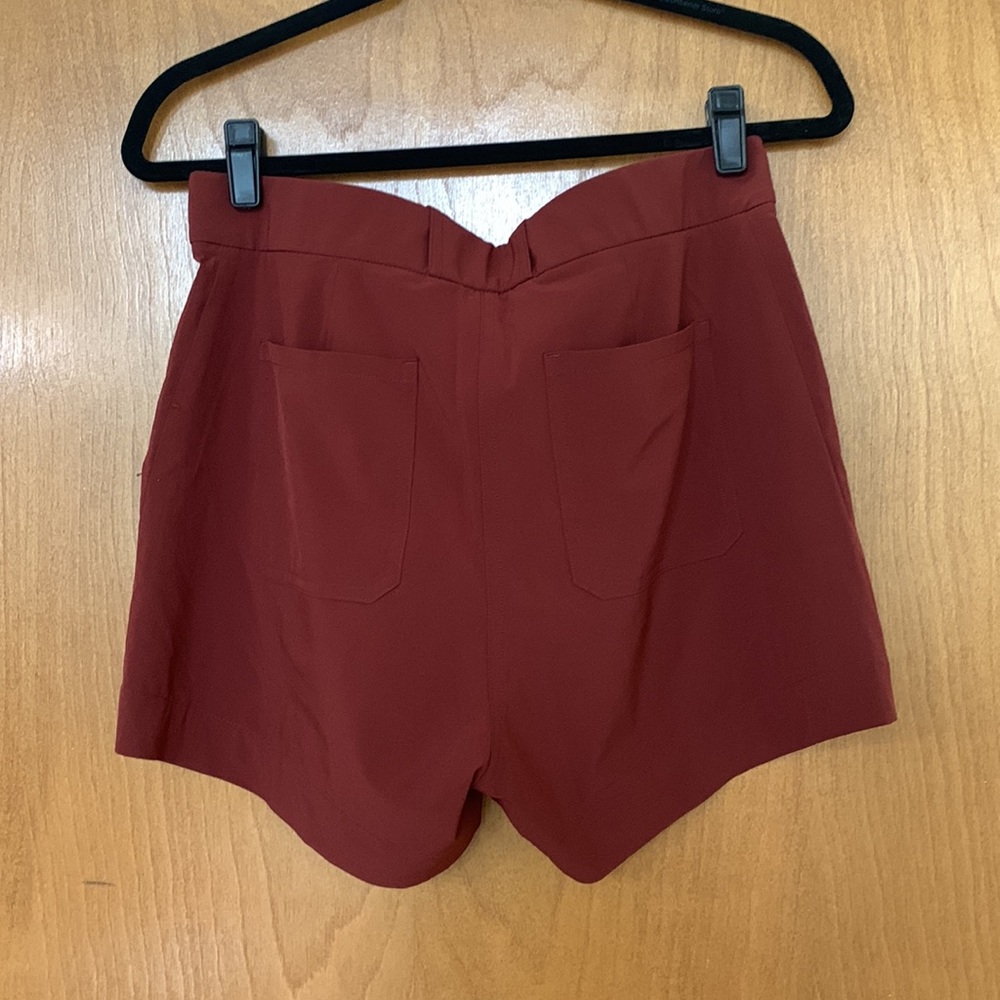 Athleta Rust Red Double-Layer Performance Shorts - Picture 2 of 2